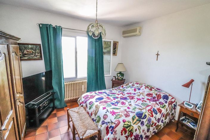 Image No.16-5 Bed House for sale