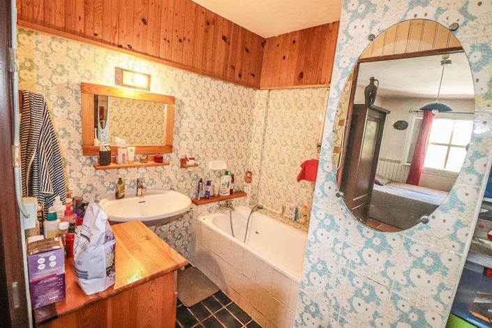 Image No.25-5 Bed House for sale