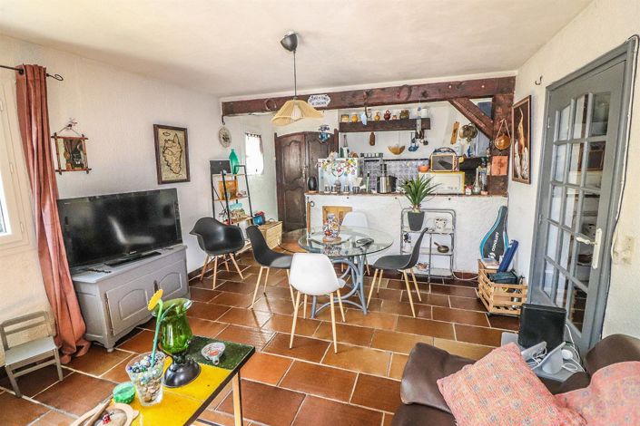 Image No.26-5 Bed House for sale