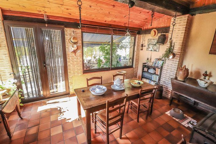 Image No.33-5 Bed House for sale