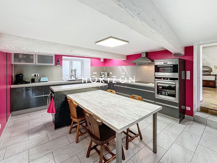 Image No.9-4 Bed House for sale