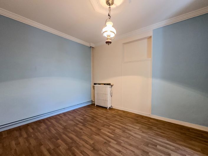 Image No.11-House for sale