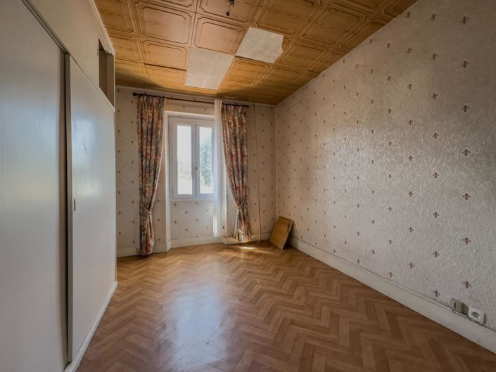 Image No.12-House for sale