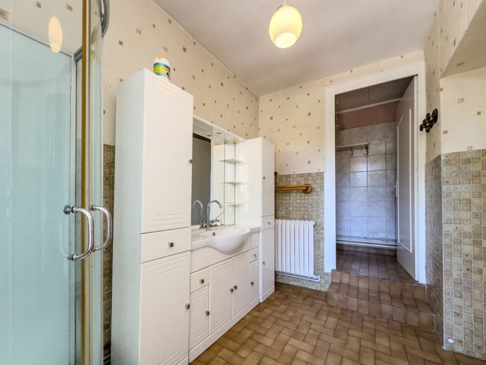 Image No.13-House for sale