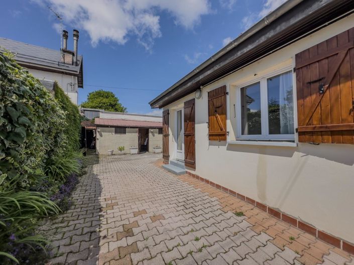 Image No.2-House for sale