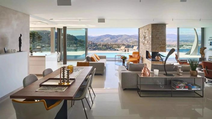 Image No.2-5 Bed House for sale