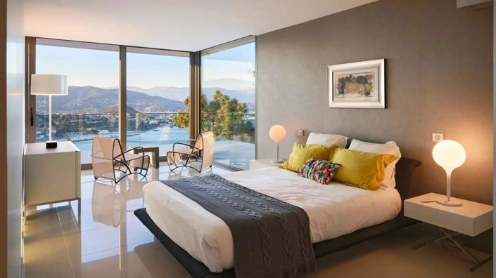 Image No.7-5 Bed House for sale