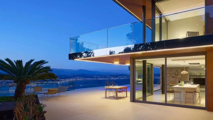 Image No.8-5 Bed House for sale