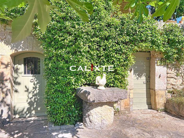 Image No.11-4 Bed Property for sale