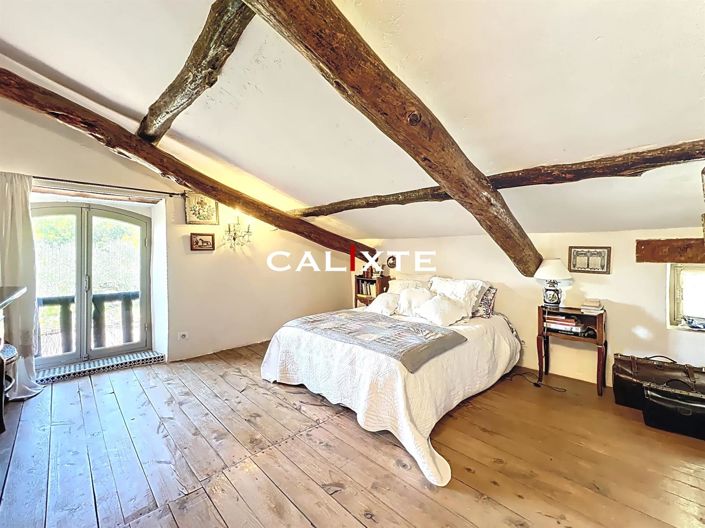 Image No.24-4 Bed Property for sale