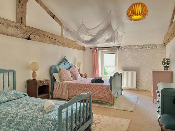 Image No.12-5 Bed House for sale