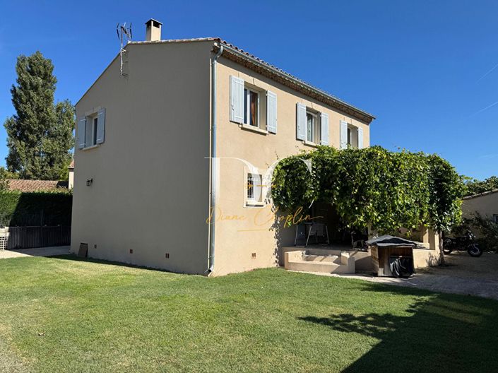 Image No.2-4 Bed House for sale