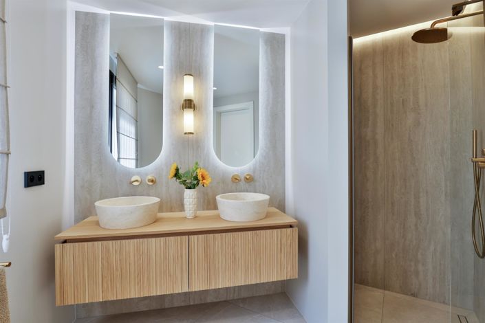 Image No.14-3 Bed Apartment for sale