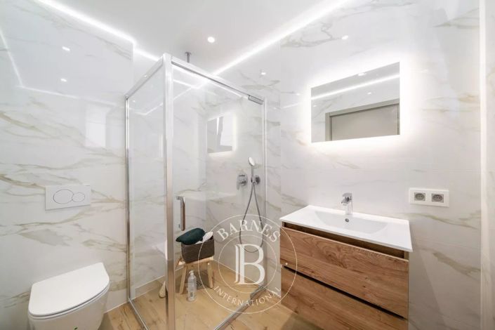 Image No.10-3 Bed Apartment for sale