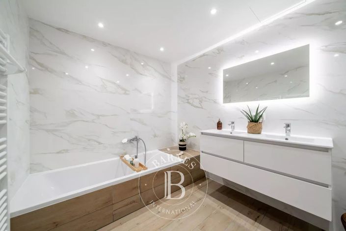 Image No.7-3 Bed Apartment for sale