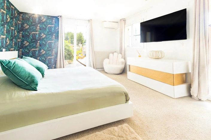 Image No.11-5 Bed House for sale