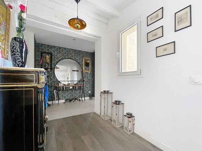 Image No.4-5 Bed House for sale