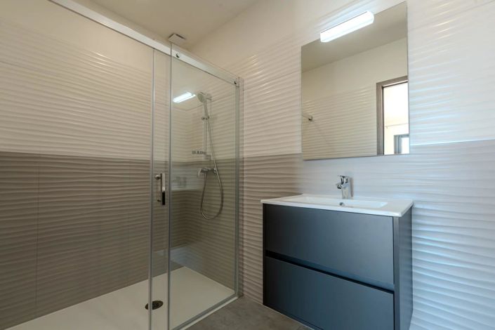 Image No.12-4 Bed House for sale