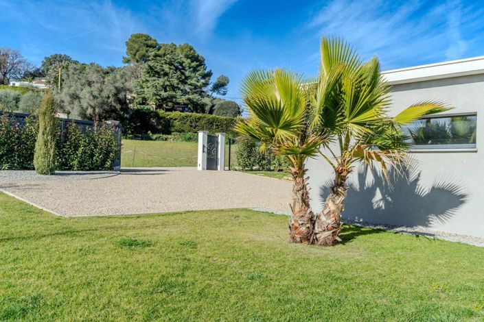 Image No.5-4 Bed House for sale