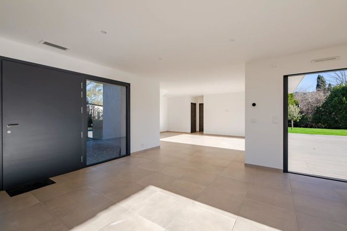 Image No.7-4 Bed House for sale