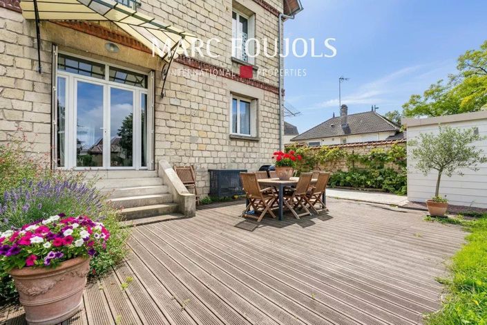 Image No.1-6 Bed House for sale