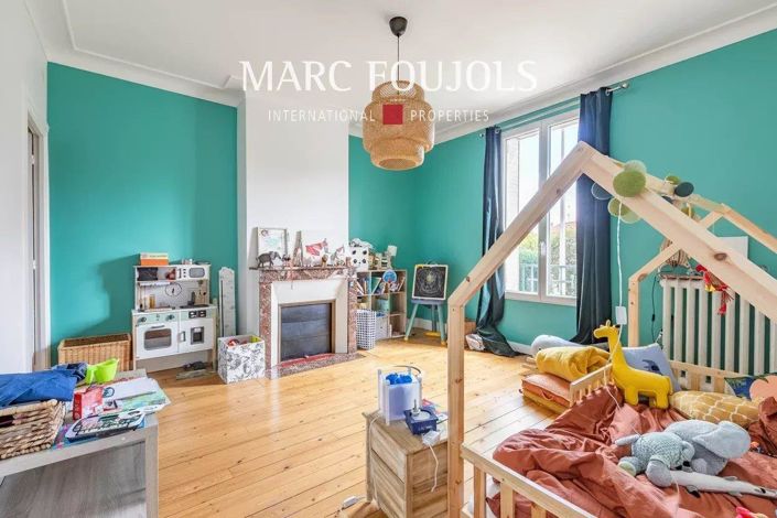 Image No.12-6 Bed House for sale