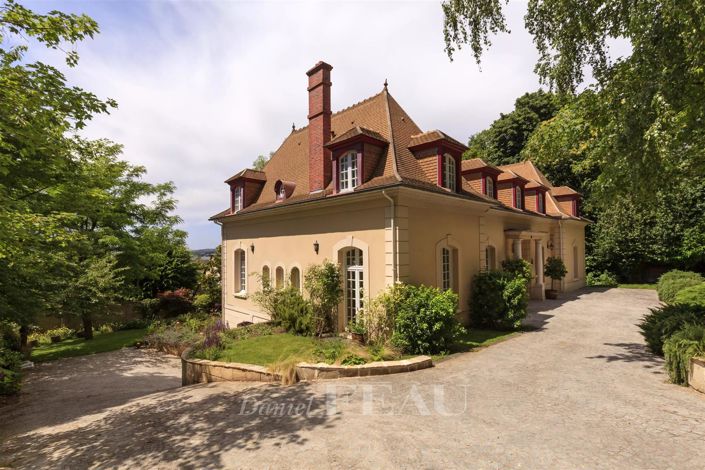 Image No.2-5 Bed House for sale