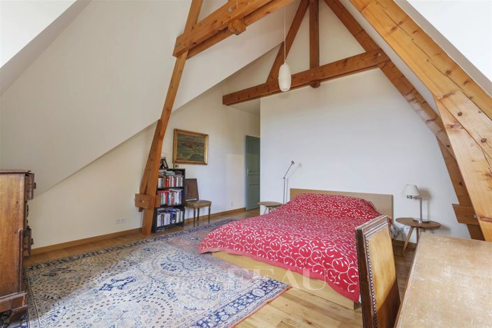 Image No.33-5 Bed House for sale