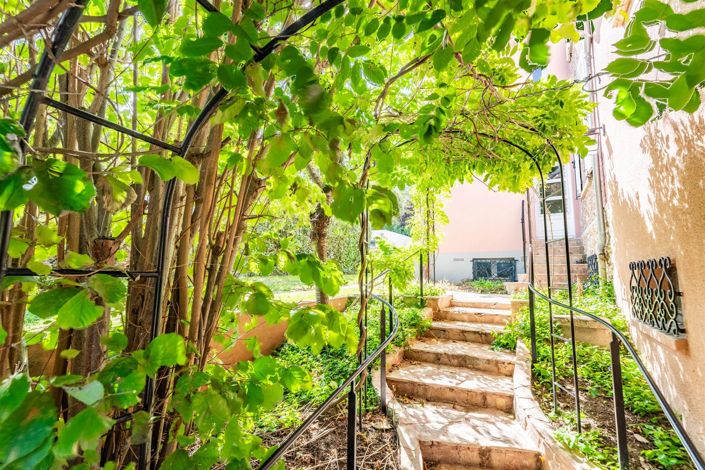 Image No.2-7 Bed House for sale