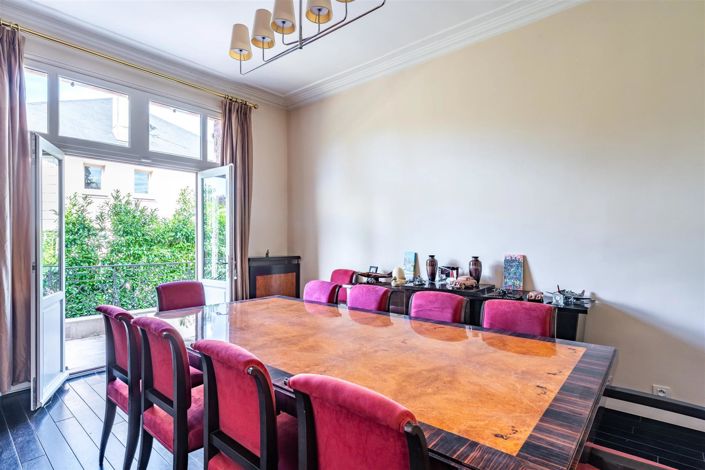 Image No.8-7 Bed House for sale