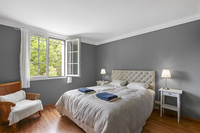 Image No.11-5 Bed House for sale