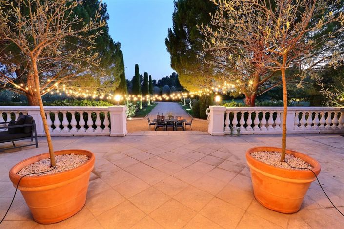 Image No.24-5 Bed House for sale