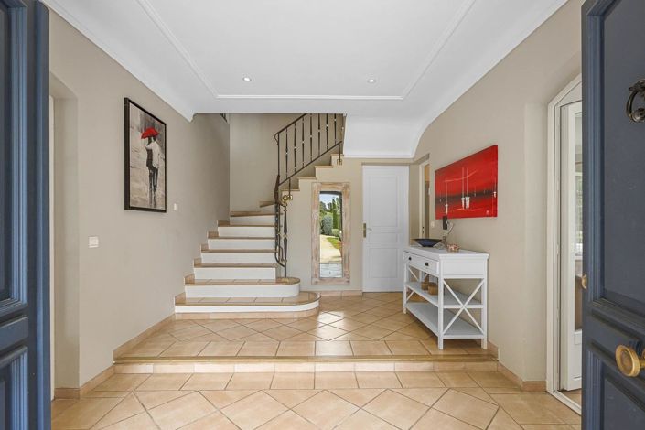 Image No.37-5 Bed House for sale