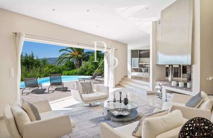 Image No.4-6 Bed House for sale