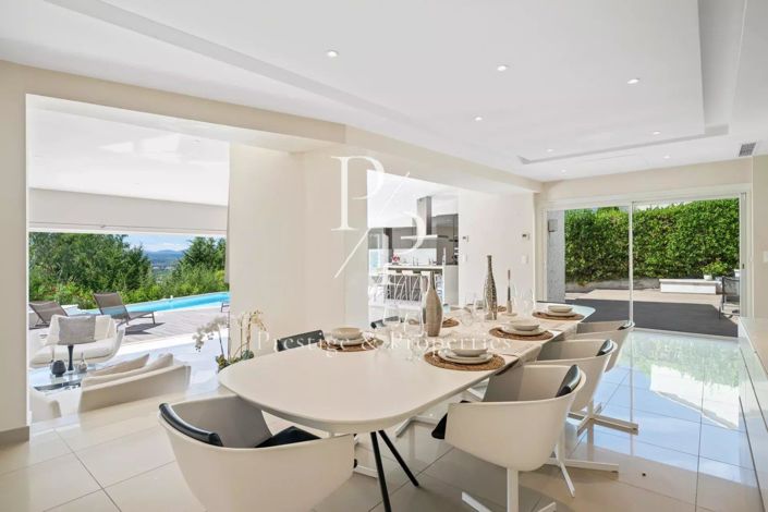 Image No.5-6 Bed House for sale