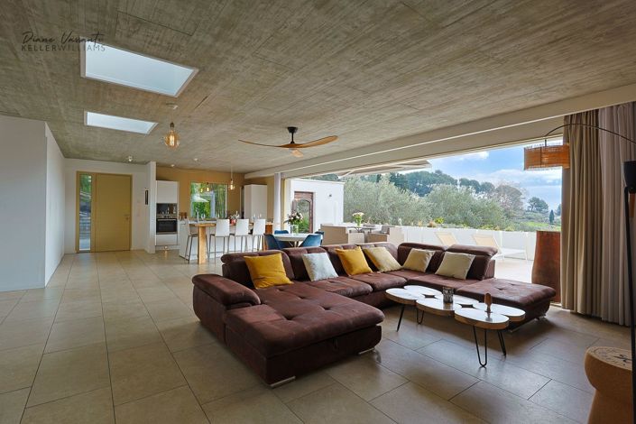 Image No.11-5 Bed House for sale