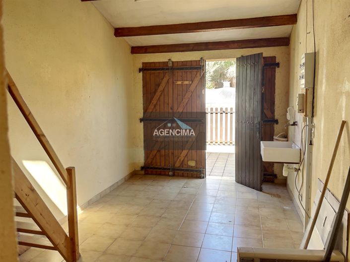 Image No.10-2 Bed House for sale