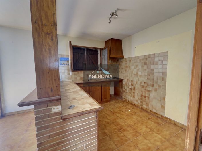 Image No.6-2 Bed House for sale