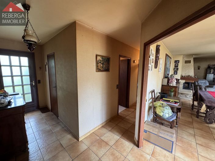 Image No.11-3 Bed House for sale