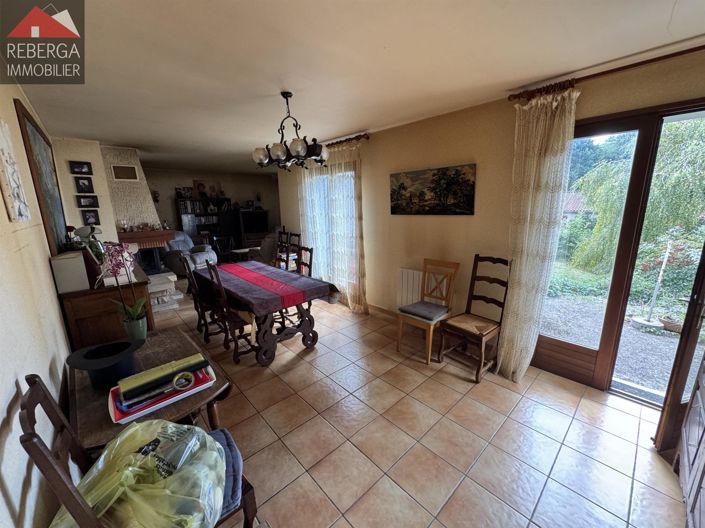 Image No.6-3 Bed House for sale