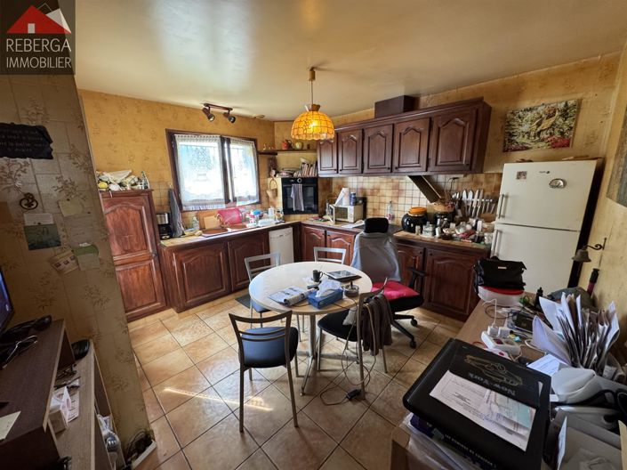 Image No.8-3 Bed House for sale