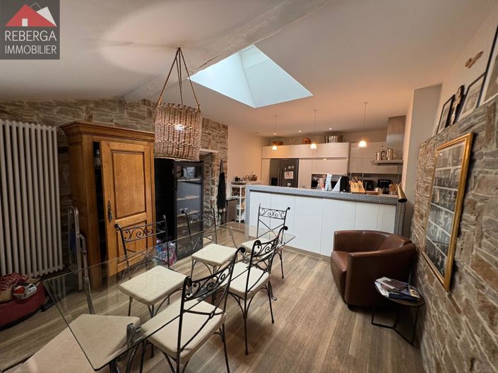 Image No.12-5 Bed House for sale