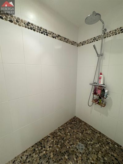 Image No.53-5 Bed House for sale