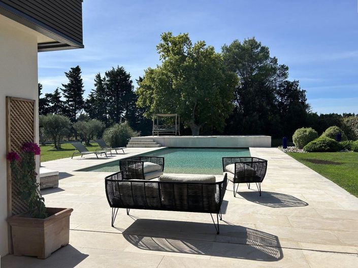 Image No.3-4 Bed House for sale