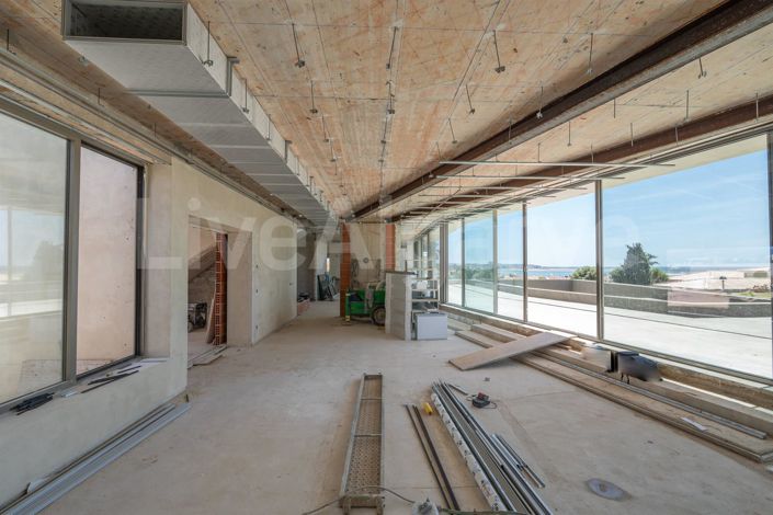 Image No.10-5 Bed House for sale