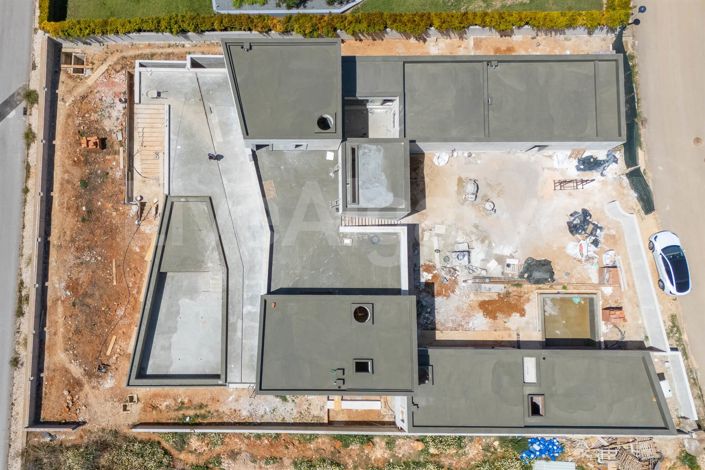 Image No.20-5 Bed House for sale