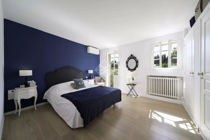 Image No.8-4 Bed House for sale