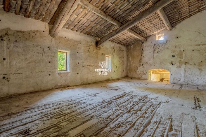 Image No.16-5 Bed House for sale