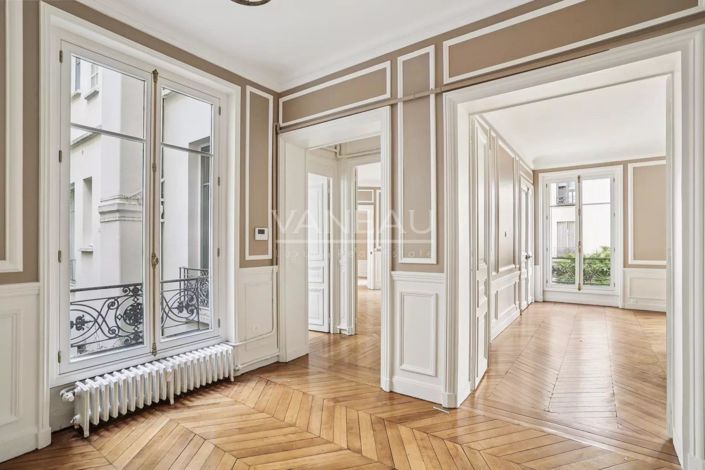 Image No.7-3 Bed Apartment for sale