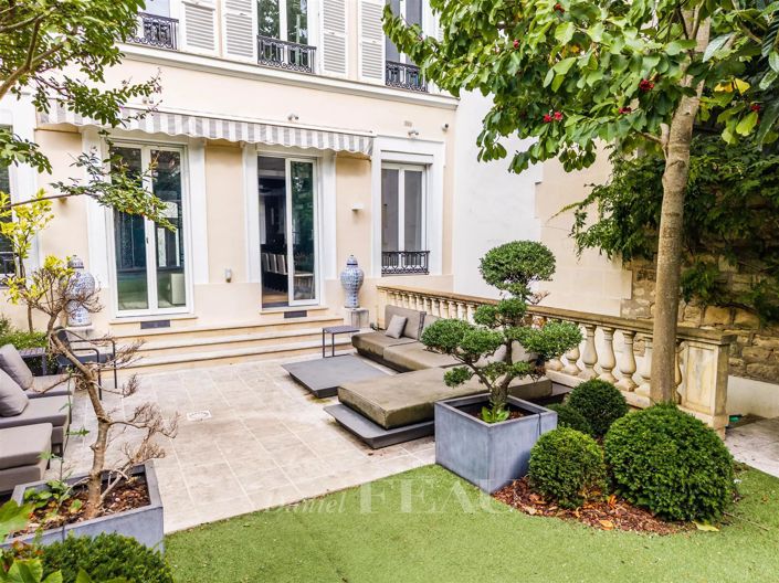 Image No.10-5 Bed House for sale